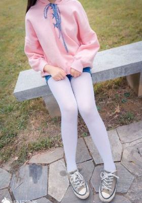 东北少妇下蹲露大唇_超清视频大全